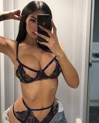 İzmir Bayraklı İzmir Escort ile ilgili görsel